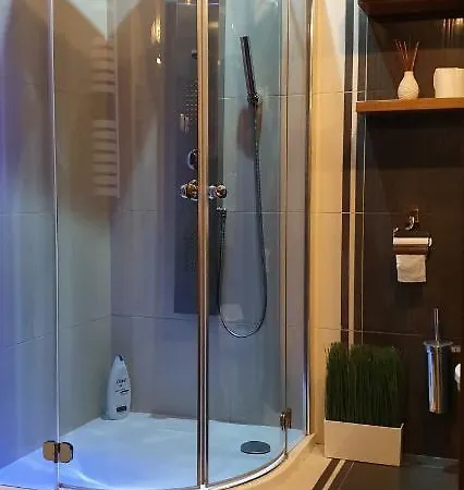 2 Floors, Sauna/jacuzzi, Max 6 People *